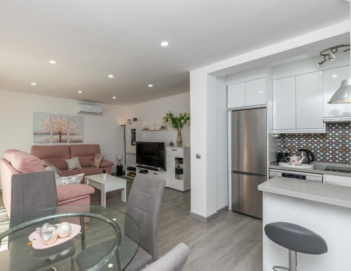 New Modern 3Br With Terrace In Fuengirola Centre Apartment Luaran gambar