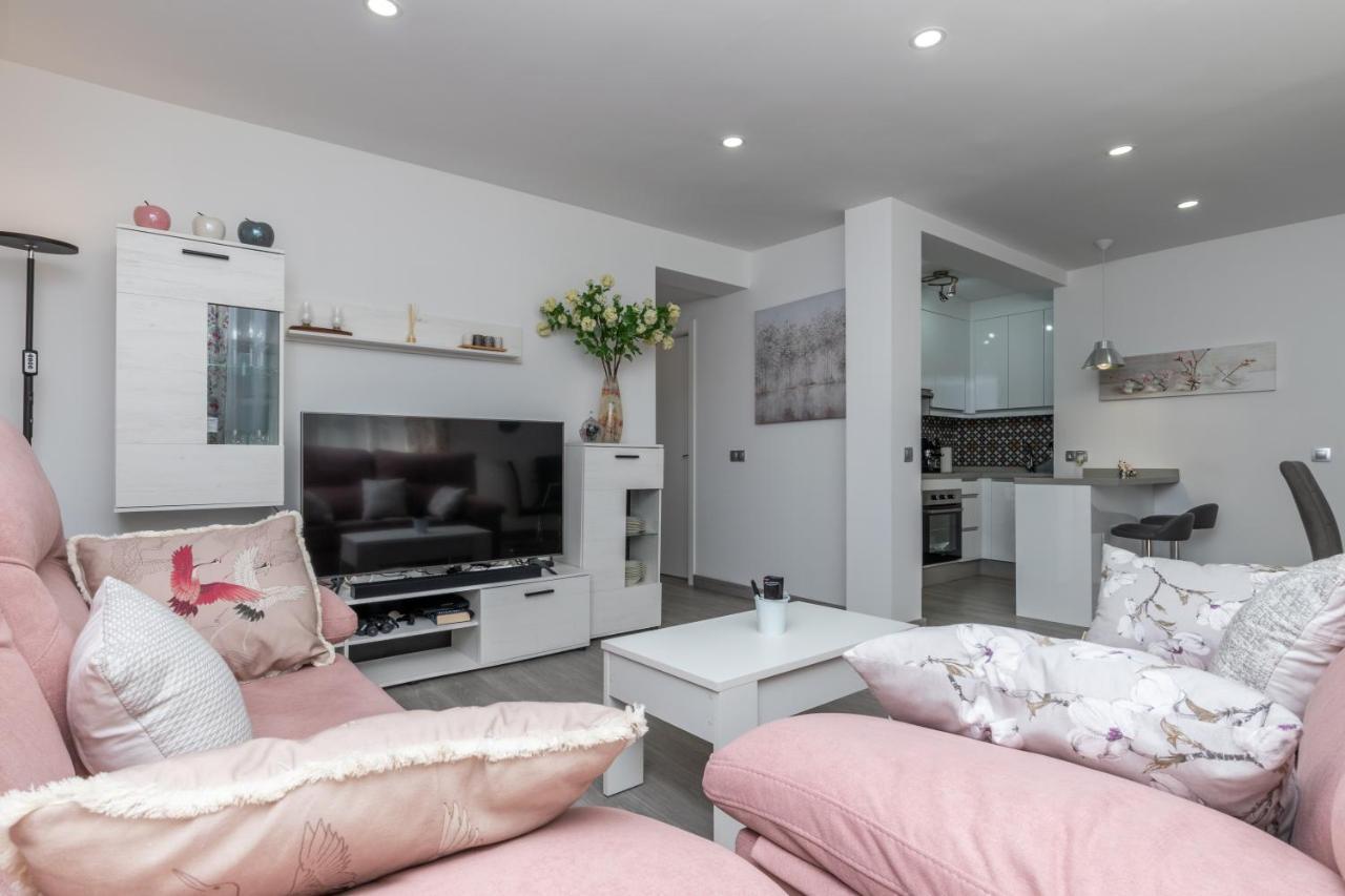 New Modern 3Br With Terrace In Fuengirola Centre Apartment Luaran gambar